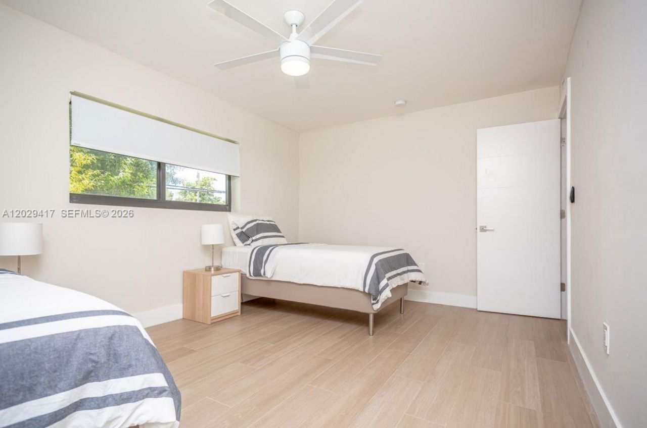 800 S Dixie Hwy 202 Hwy, Unit 202, Coral Gables, FL 33146 Photo