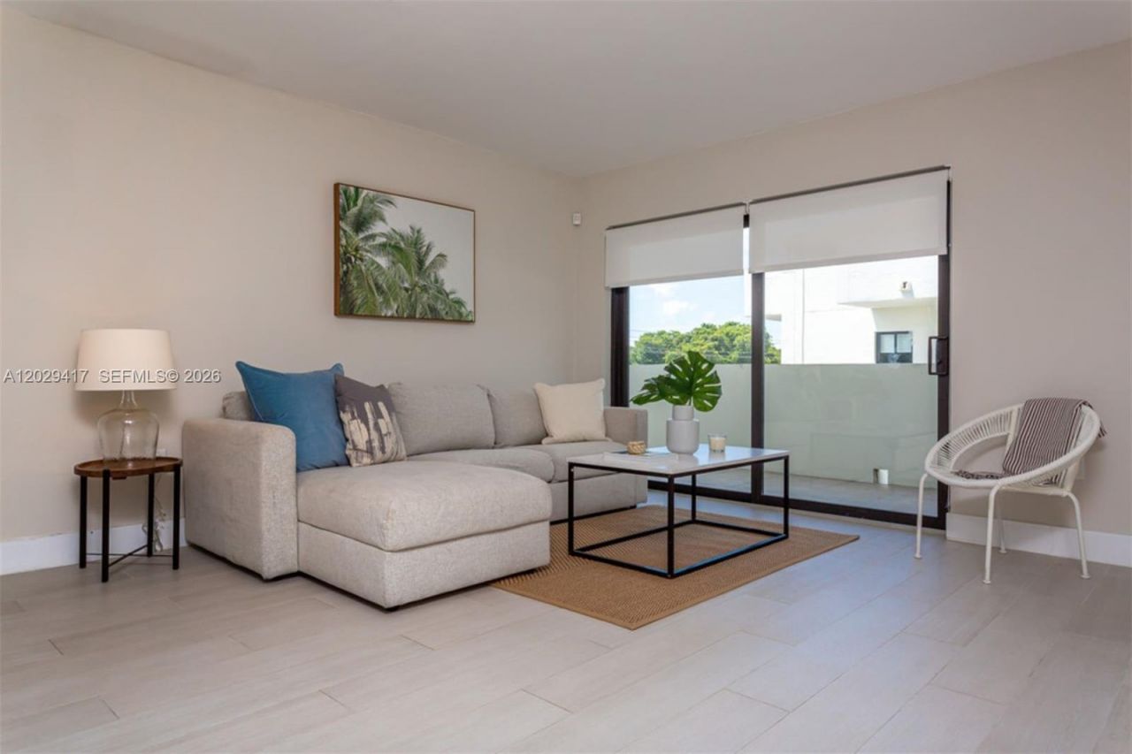 800 S Dixie Hwy 202 Hwy, Unit 202, Coral Gables, FL 33146 Photo