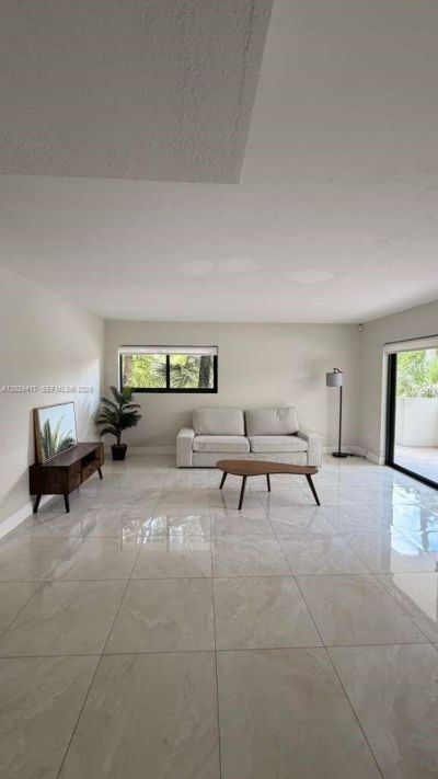 800 S Dixie Hwy 202 Hwy, Unit 202, Coral Gables, FL 33146 Photo