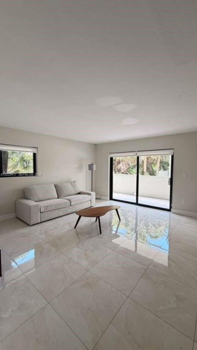 800 S Dixie Hwy 202 Hwy, Unit 202, Coral Gables, FL 33146 Photo
