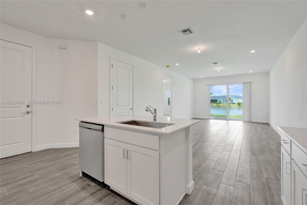 3777 Harborside Ave , Fort Pierce, FL 34946 Photo