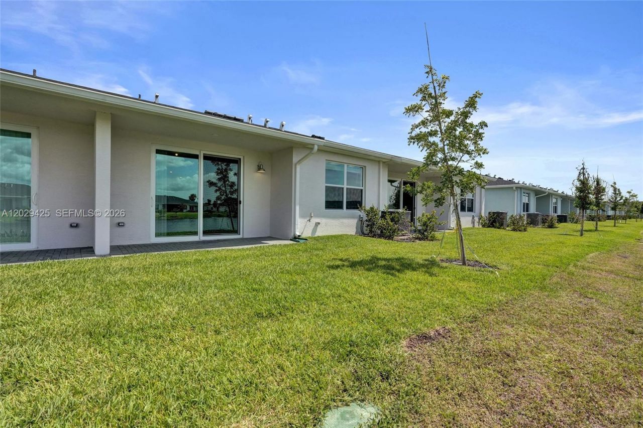 3777 Harborside Ave , Fort Pierce, FL 34946 Photo