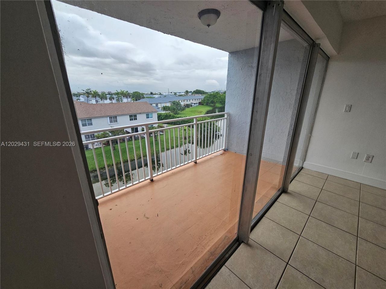 9375 Fontainebleau Blvd, Unit L422, Miami, FL 33172 Photo