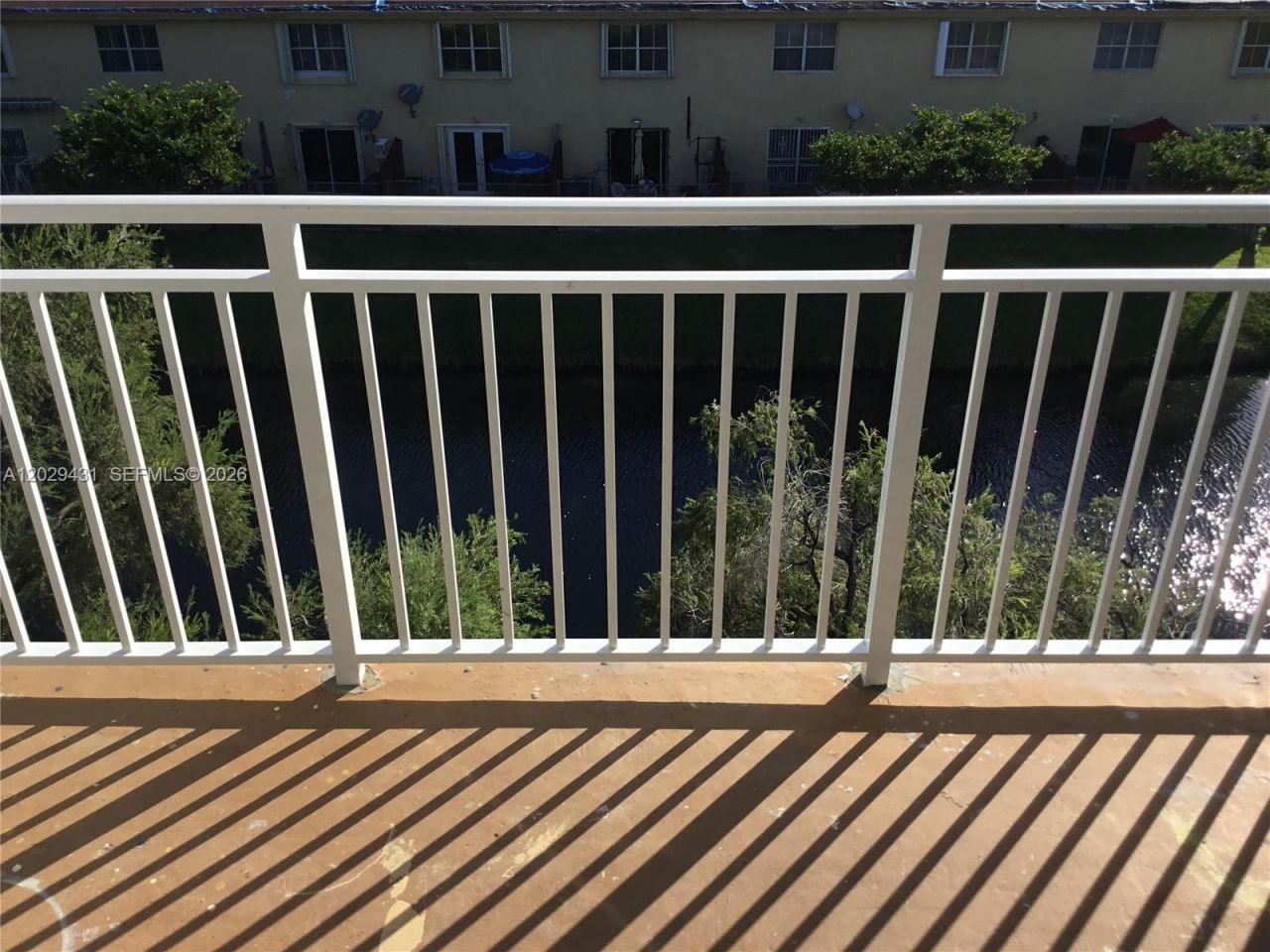 9375 Fontainebleau Blvd, Unit L422, Miami, FL 33172 Photo