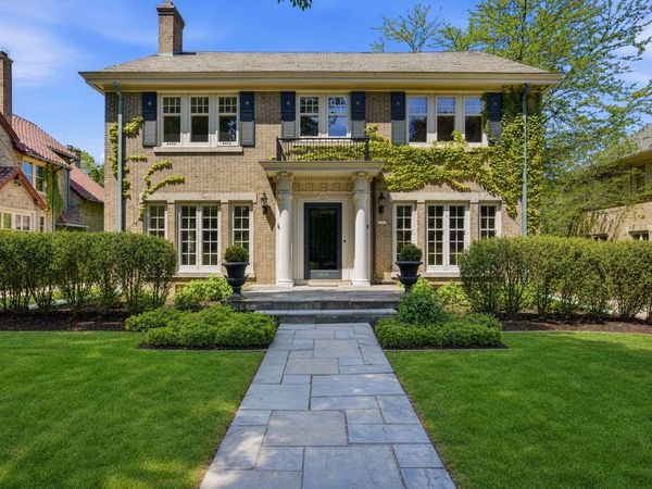 3509 N Summit Ave, Shorewood, WI 53211