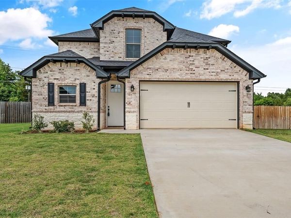 504 Cornerstone , Lindale, TX 75771