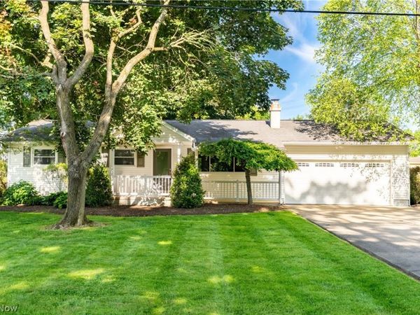 7505 Ivydale Avenue NW, North Canton, OH 44720