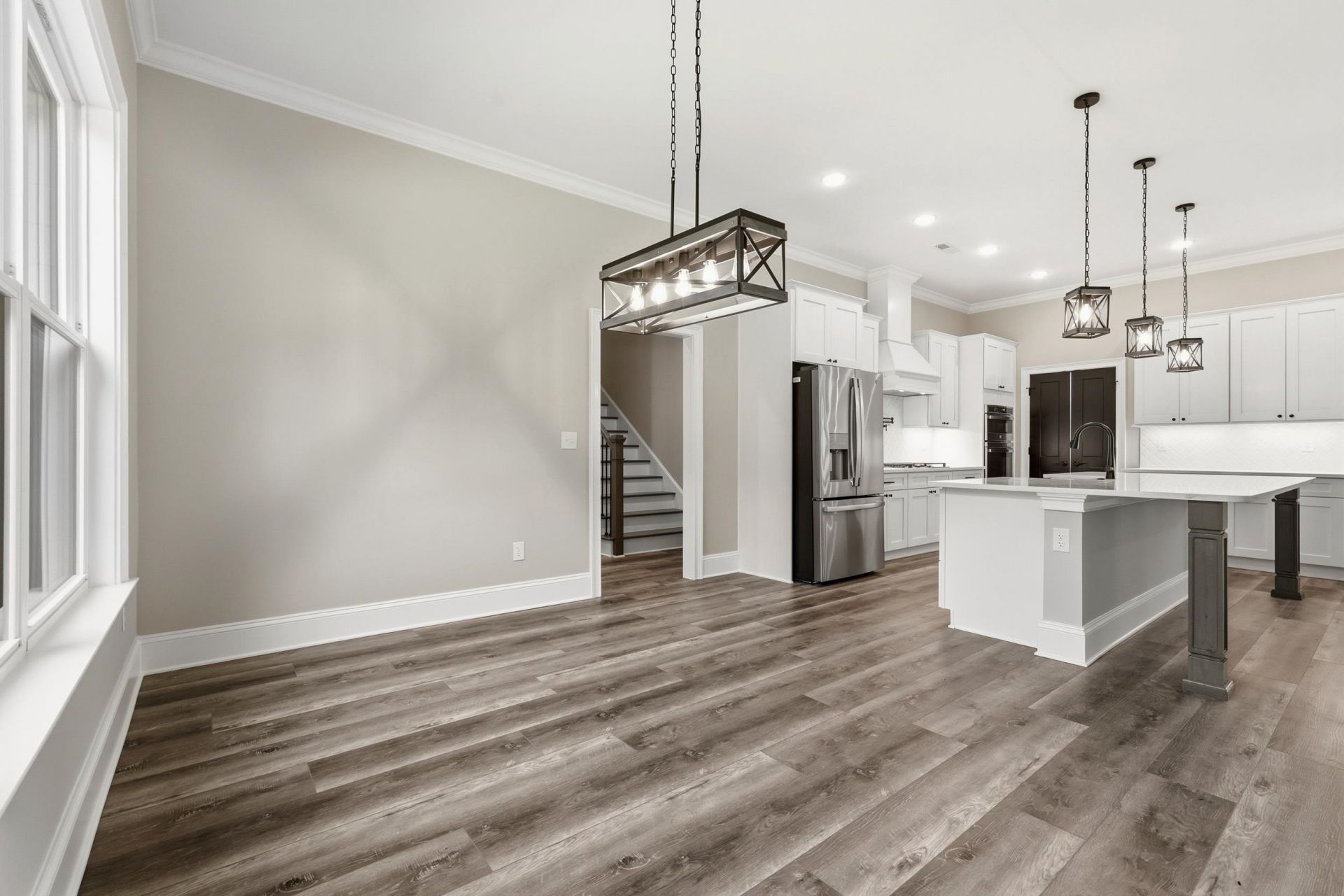8032 Old Reaves Ferry Rd. Photo 16