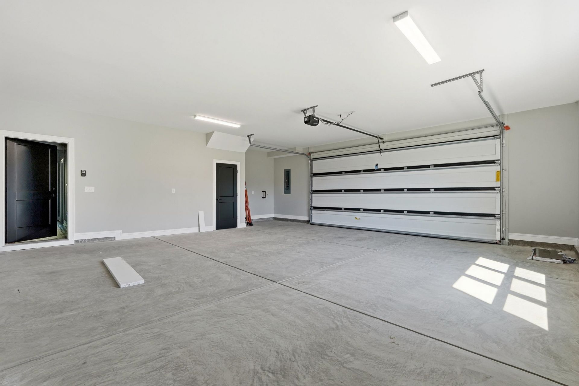 8032 Old Reaves Ferry Rd. Photo 32
