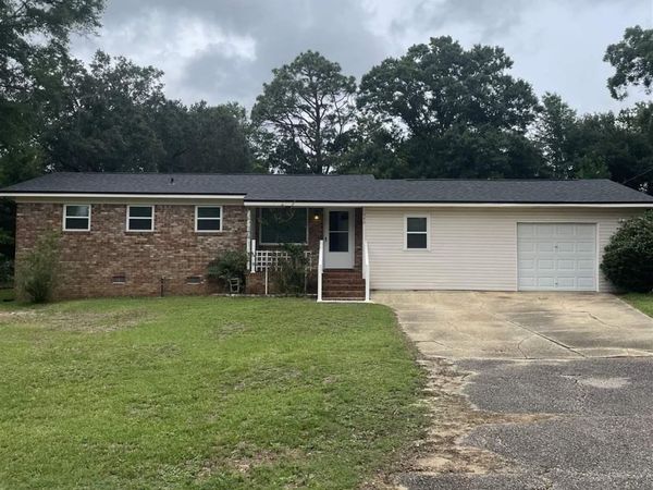 540 Temple Hill St, Pensacola, FL 32534