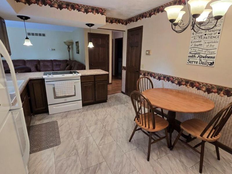 6407 Floyd Drive, Springfield, OH 45502 Photo 12