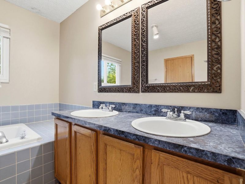 8360 Priestley Drive , Reynoldsburg, OH 43068 Photo 22