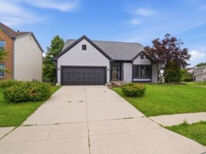 8360 Priestley Drive , Reynoldsburg, OH 43068 Photo 3