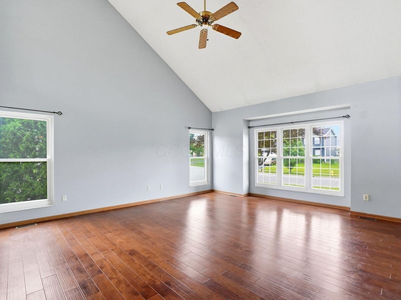 8360 Priestley Drive , Reynoldsburg, OH 43068 Photo 6
