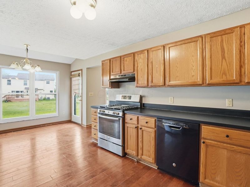 8360 Priestley Drive , Reynoldsburg, OH 43068 Photo 9