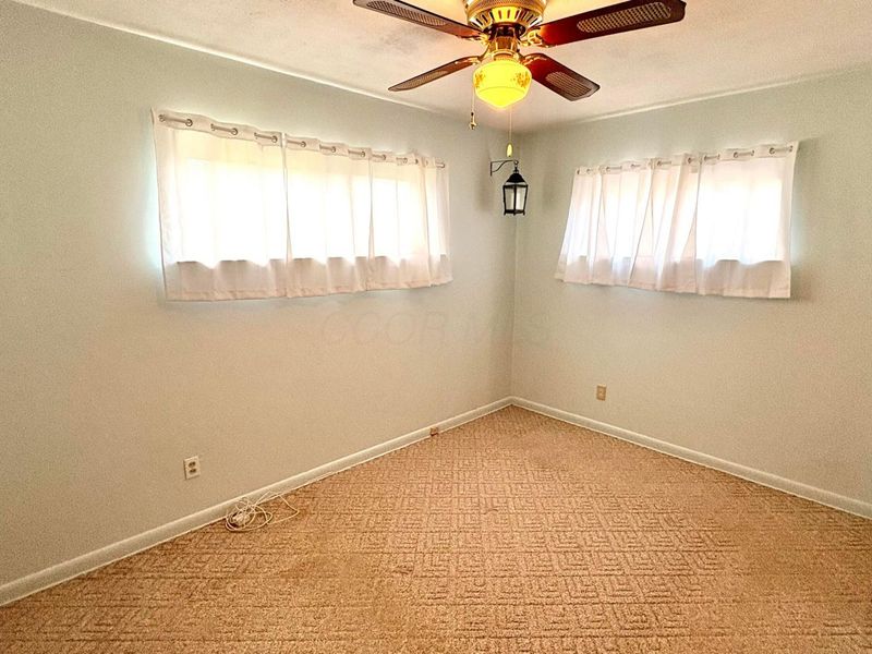 3321 Eakin Road , Columbus, OH 43204 Photo 11