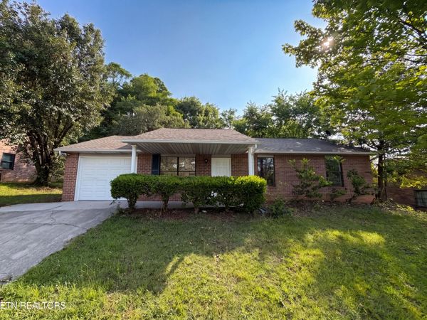6018 Bridge Garden Rd, Knoxville, TN 37912