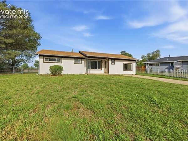 72 Doris Drive, Colorado Springs, CO 80911