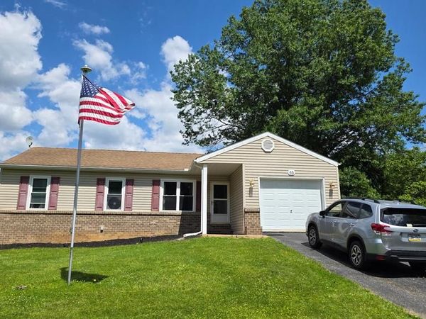 65 VINTON DRIVE , YORK, PA 17402