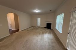 133 Drakewood Drive  photo 4