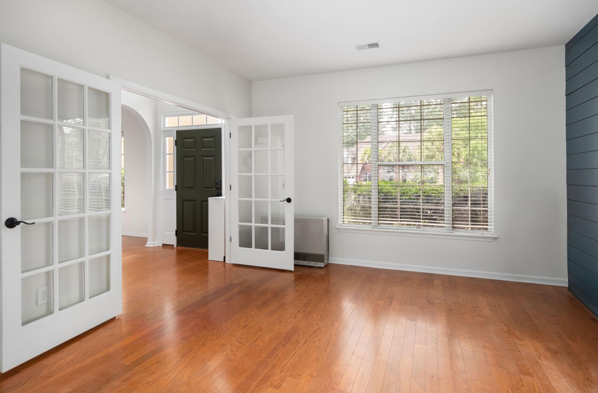 8705 Birnam Court Photo 6