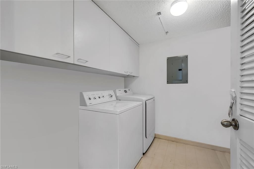 208 Furse Lakes Cir , Unit D6, Naples, FL 34104 Photo