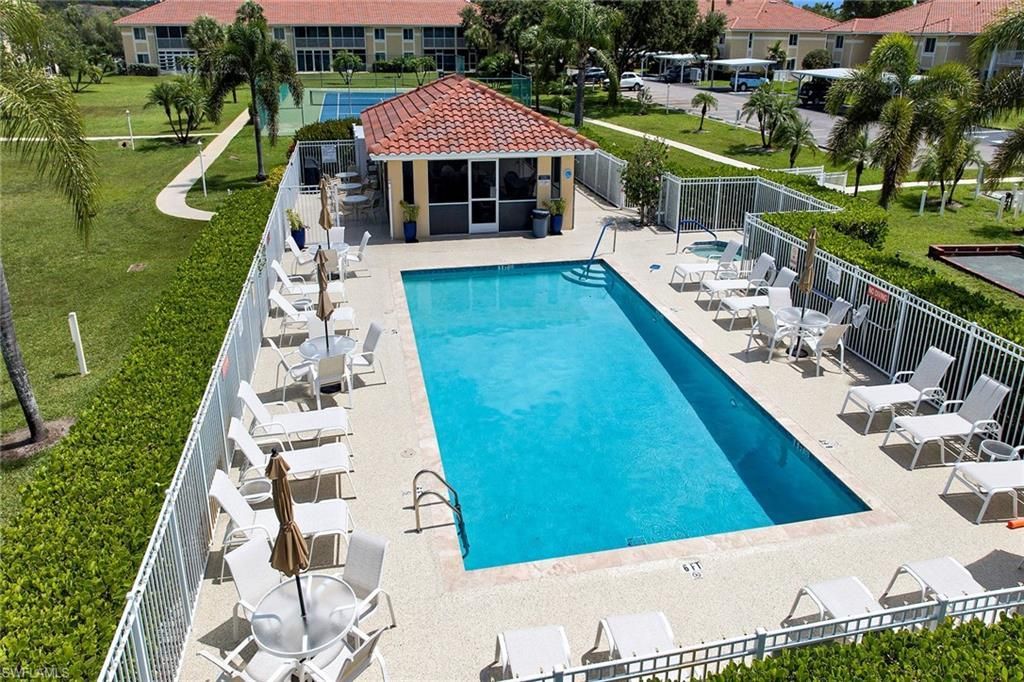 208 Furse Lakes Cir , Unit D6, Naples, FL 34104 Photo
