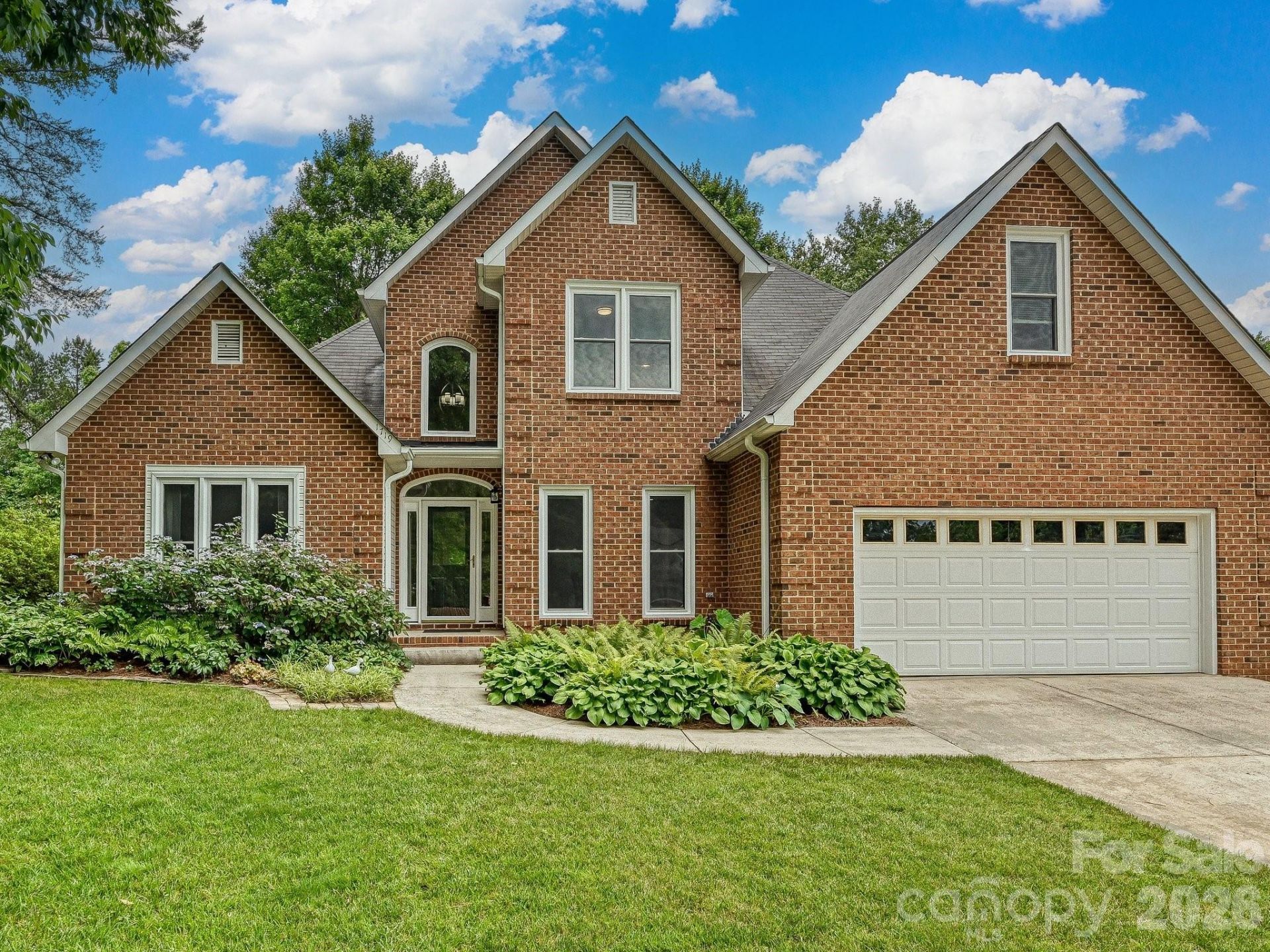 1719 Brandywine Drive , Matthews, NC 28105 Main Photo