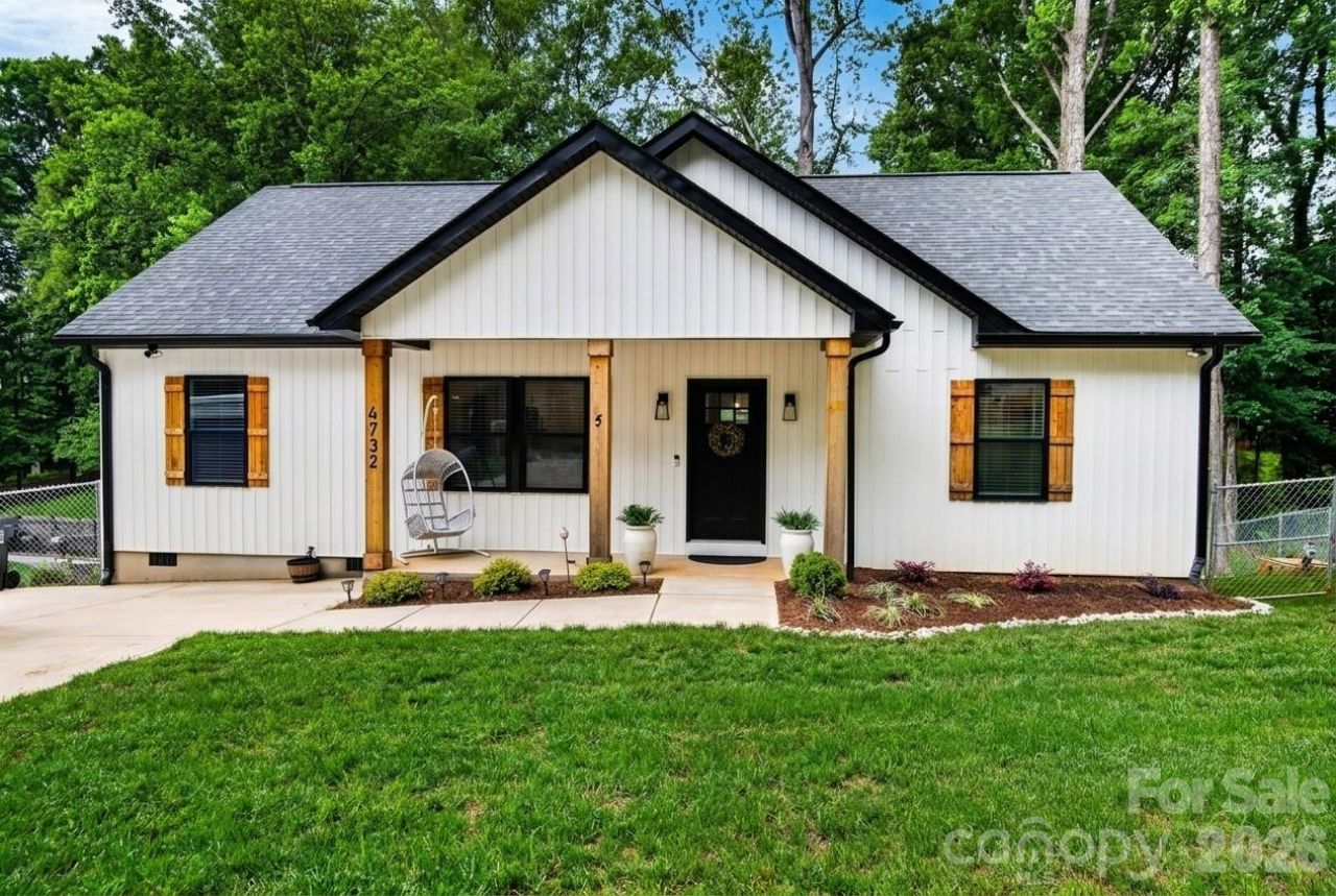 4732 Birchwood Court , Gastonia, NC 28056 Main Photo