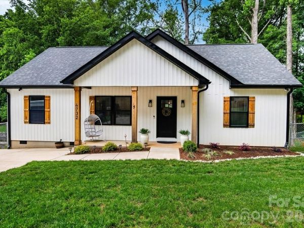 4732 Birchwood Court , Gastonia, NC 28056