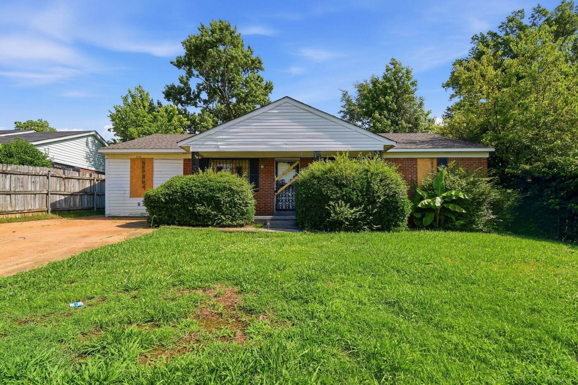 336 Burwood Dr, Memphis, TN 38109 Main Photo