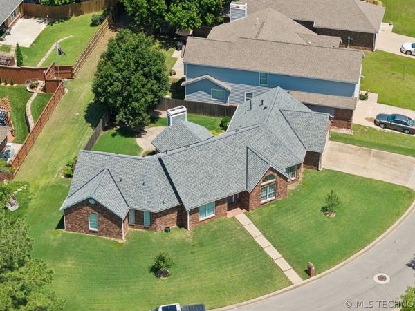 7756 S Hudson Avenue , Tulsa, OK 74136