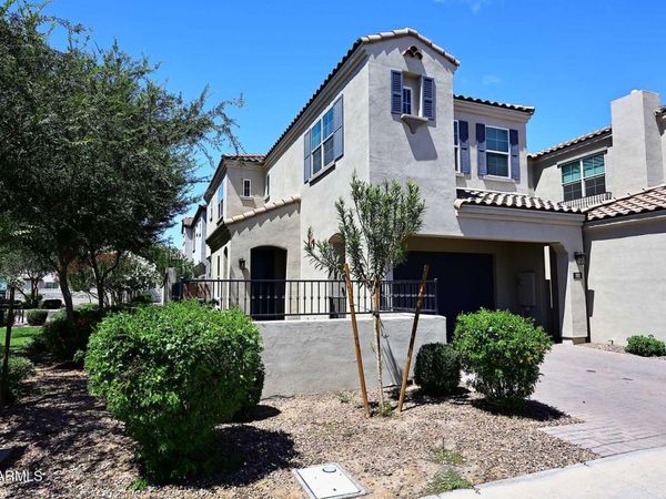 202 E MARKWOOD Drive, Chandler, AZ 85286
