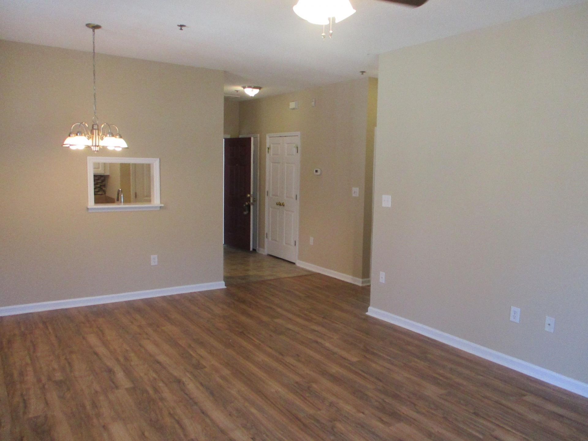 2060 Cross Gate Blvd. Photo 6