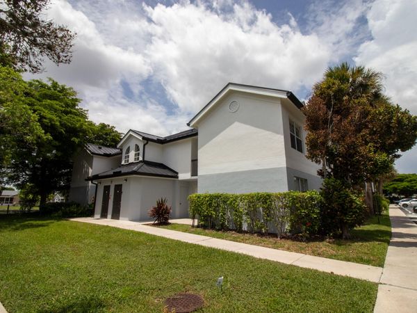 7610 Westwood Drive, Unit 102, Tamarac, FL 33321