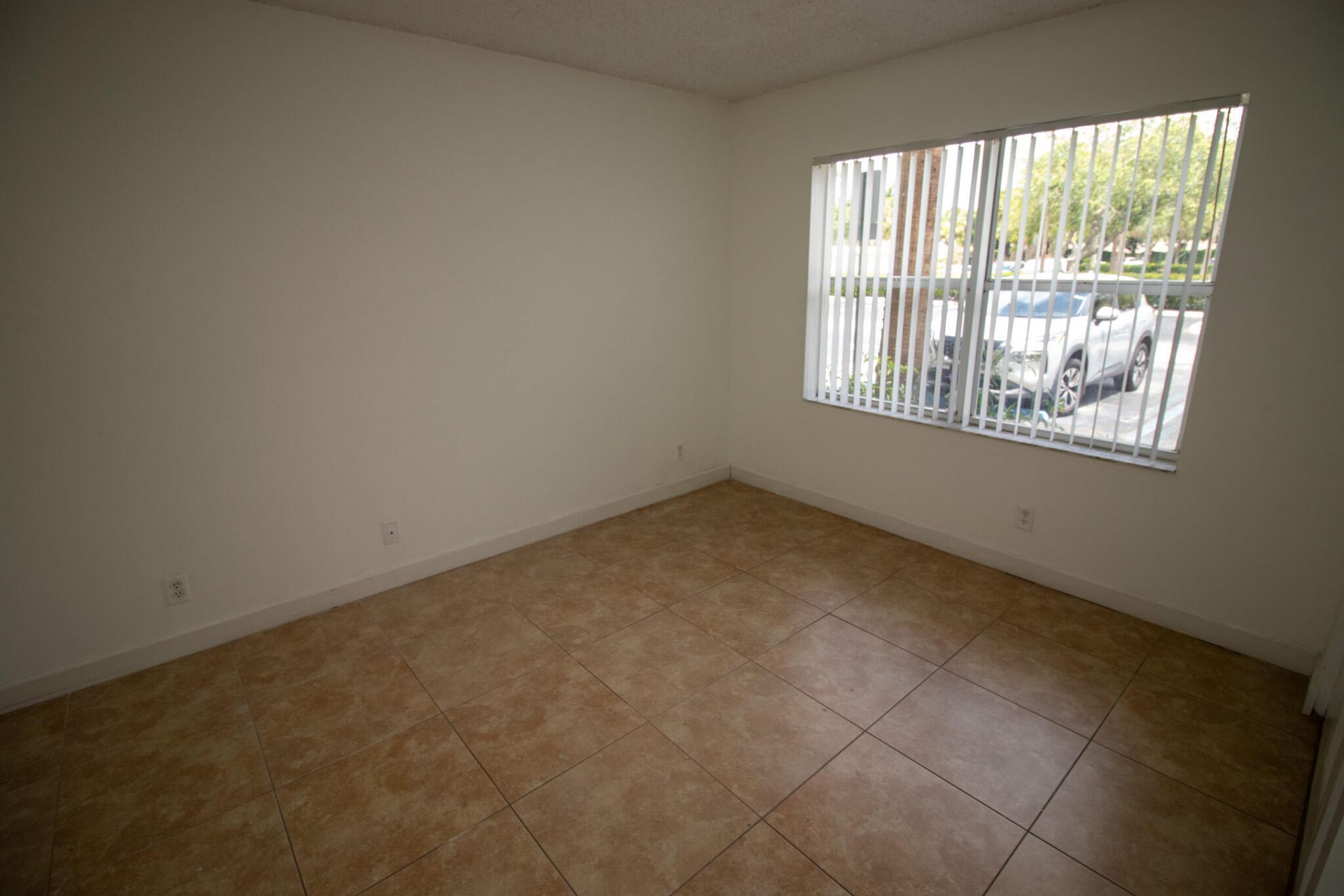 7610 Westwood Drive, Unit 102, Tamarac, FL 33321 Photo