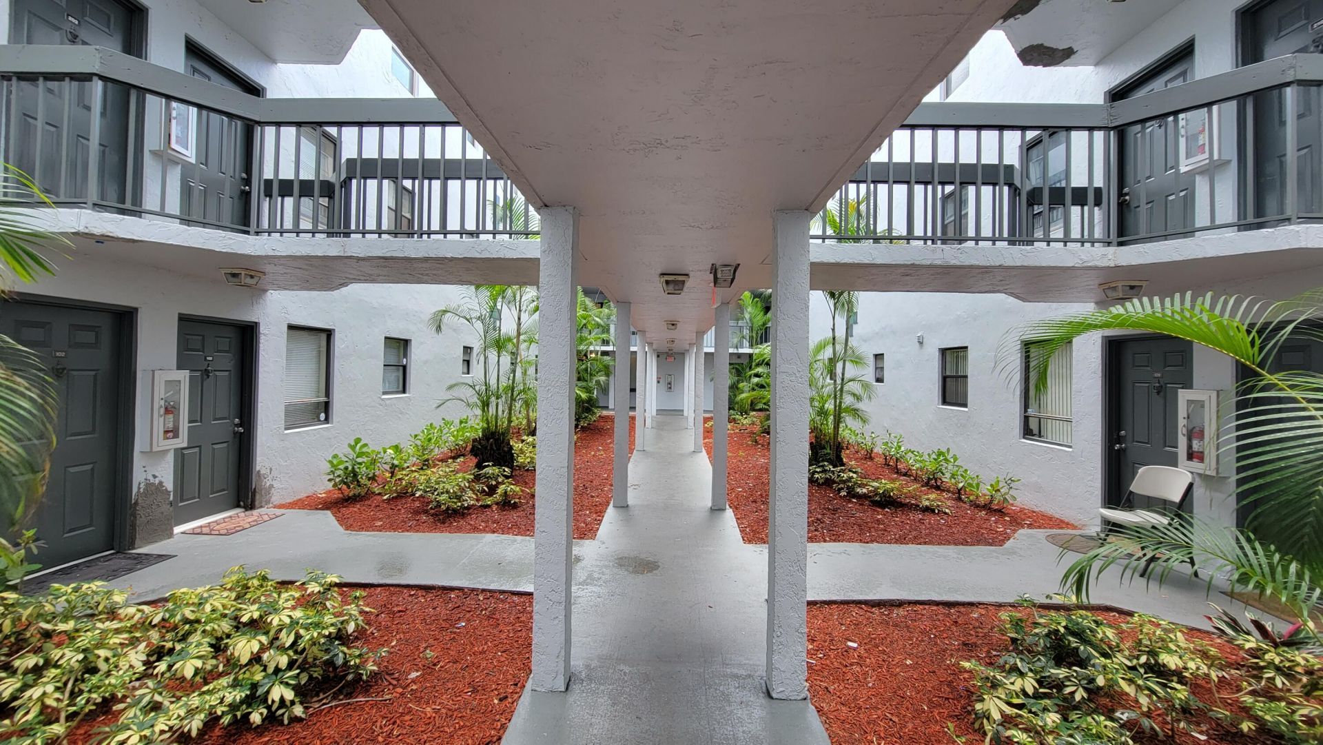 1950 N Congress Avenue, Unit 206, West Palm Beach, FL 33401 Photo