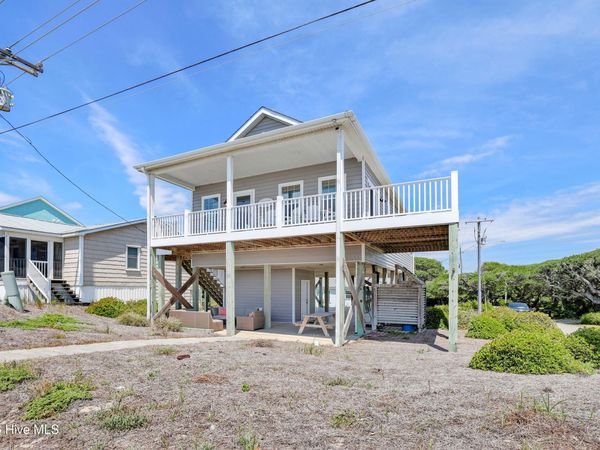103 Beachwood Drive , Surf City, NC 28445