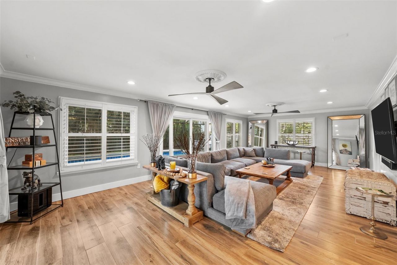 1511 S Sheridan Forest Drive, Tampa, FL 33629 Photo