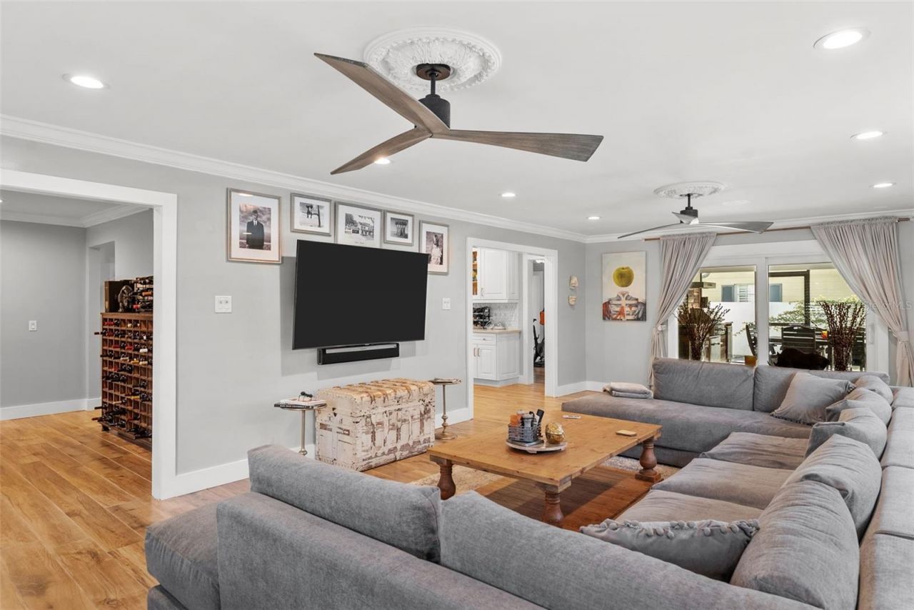 1511 S Sheridan Forest Drive, Tampa, FL 33629 Photo