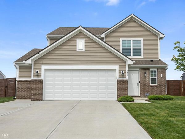 928 Borealis Drive, Franklin, IN 46131