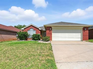 1455 Morrison Drive, Fort Worth, TX 76112