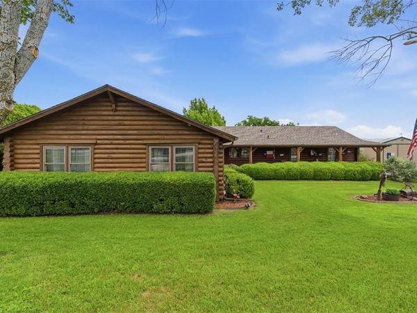 222 Brandon Drive, Weatherford, TX 76087