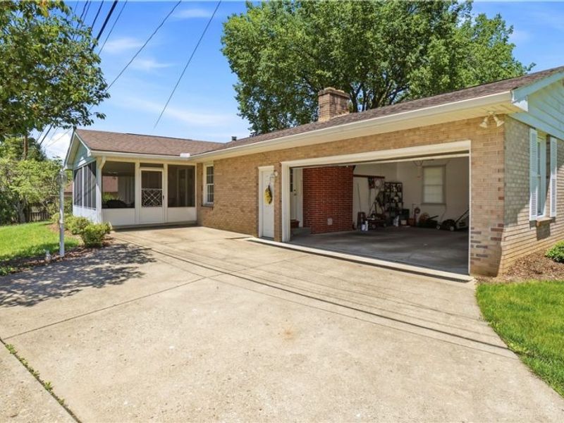 426 Coventry Circle , Zanesville, OH 43701 Photo 27