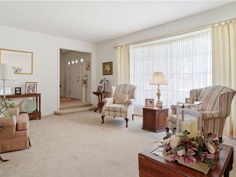 426 Coventry Circle , Zanesville, OH 43701 Photo 6