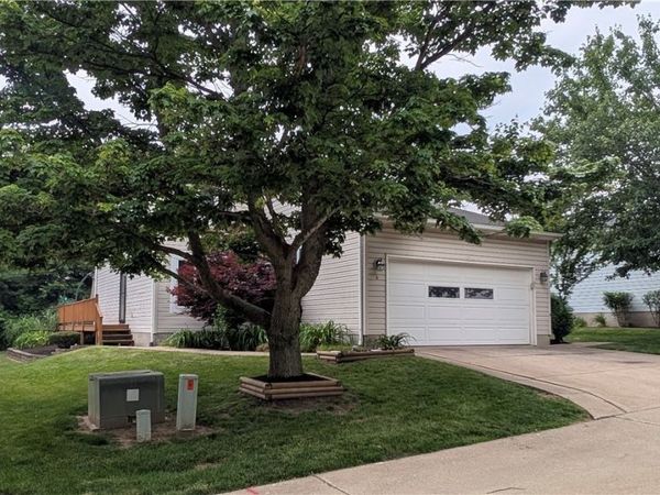 144 Royal Crest Drive, Seville, OH 44273