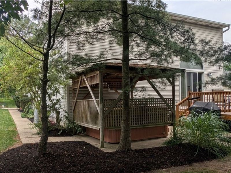 144 Royal Crest Drive, Unit O, Seville, OH 44273 Photo 4