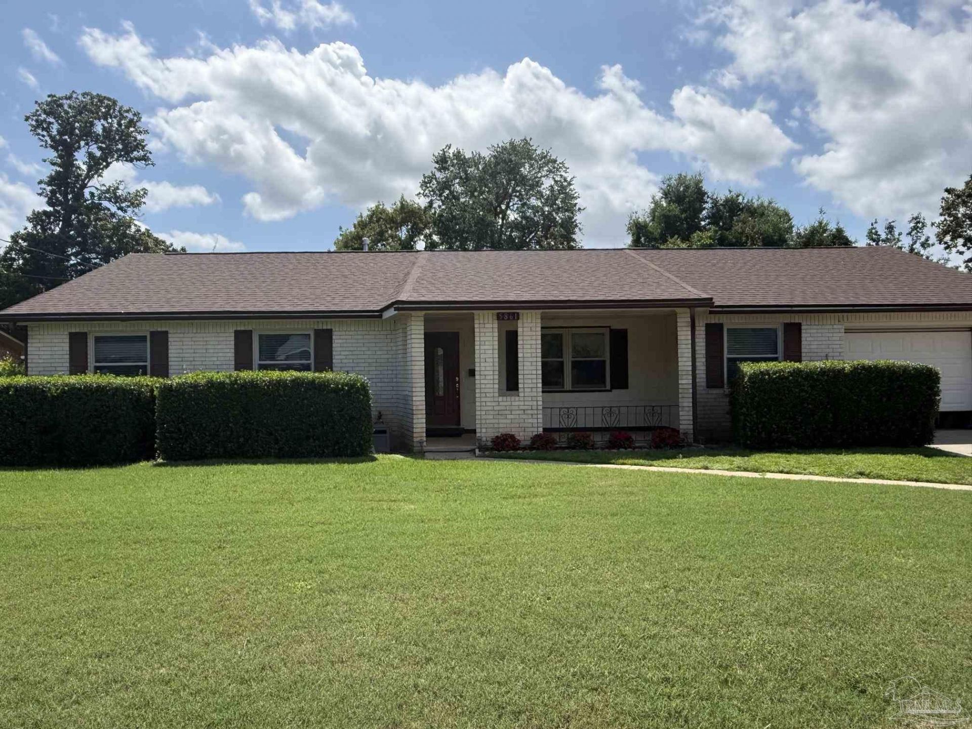 5861 Leesway Blvd, Pensacola, FL 32504 Main Photo