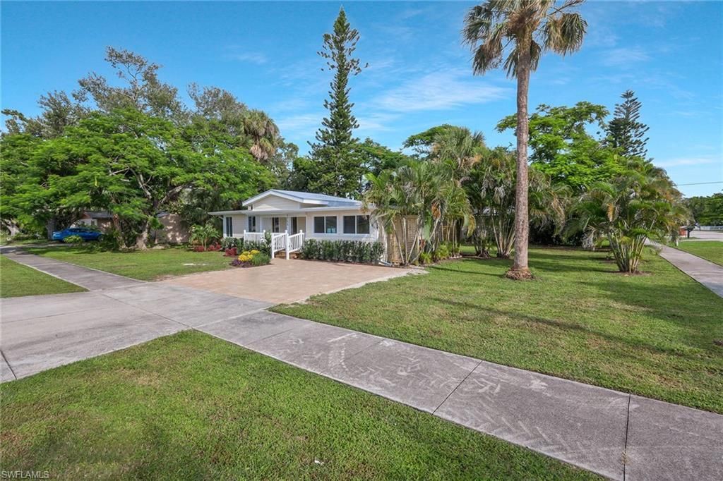 1755 Oakley Ave , Fort Myers, FL 33901 Photo