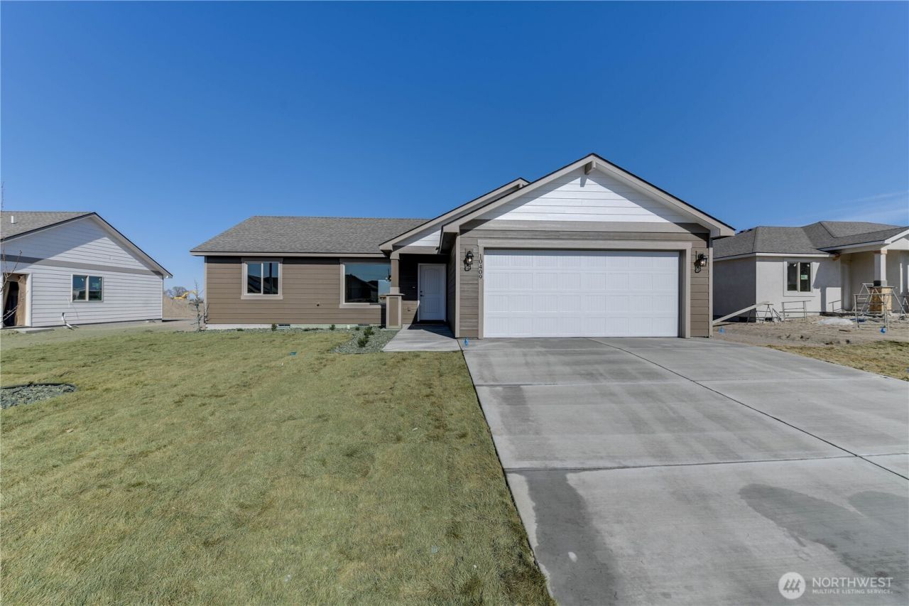 330 N Sandy Loop , Moses Lake, WA 98837 Main Photo